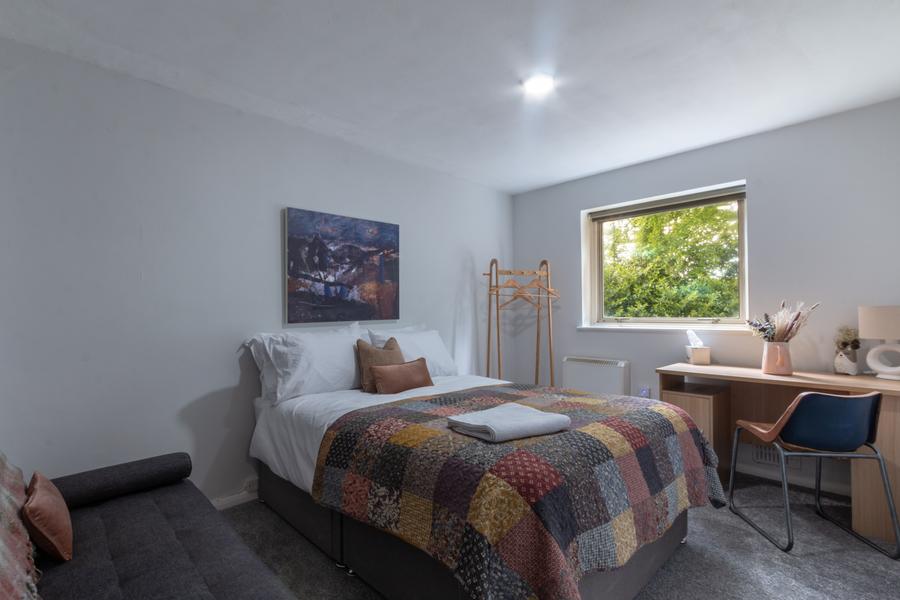 Flat Blackheath in Crawley