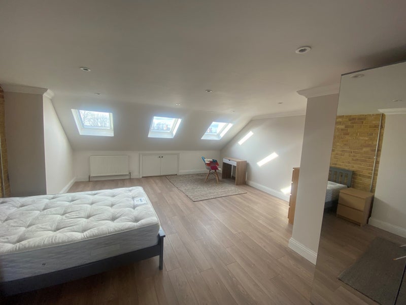 Room Colworth Road in Greater London