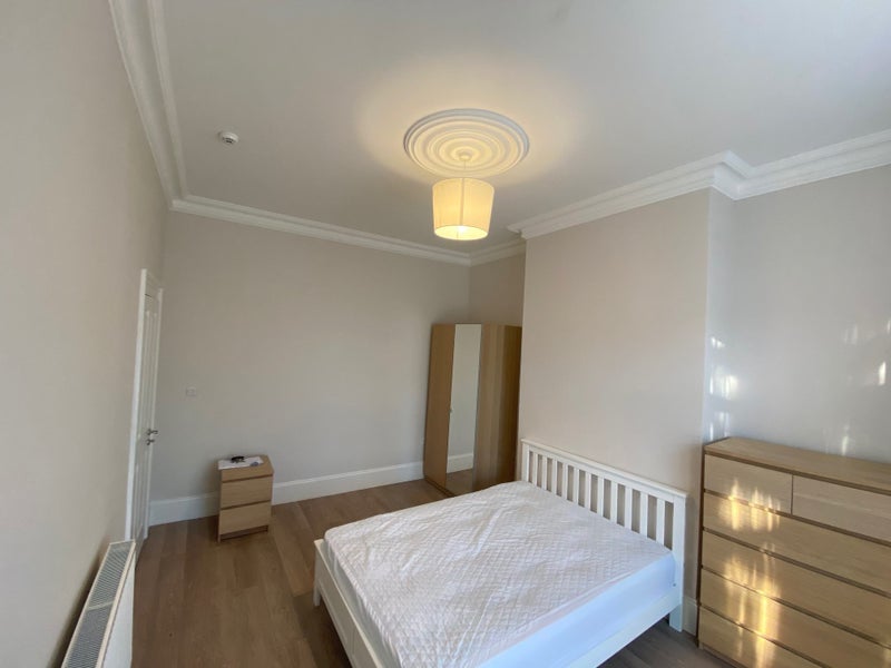 Room Colworth Road in Greater London