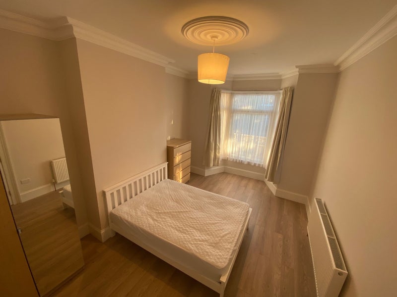 Room Colworth Road in Greater London