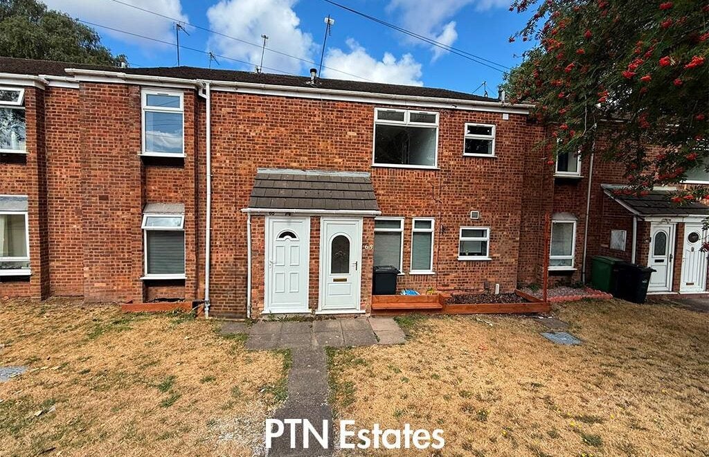 Flat Gordon Crescent in Brierley Hill