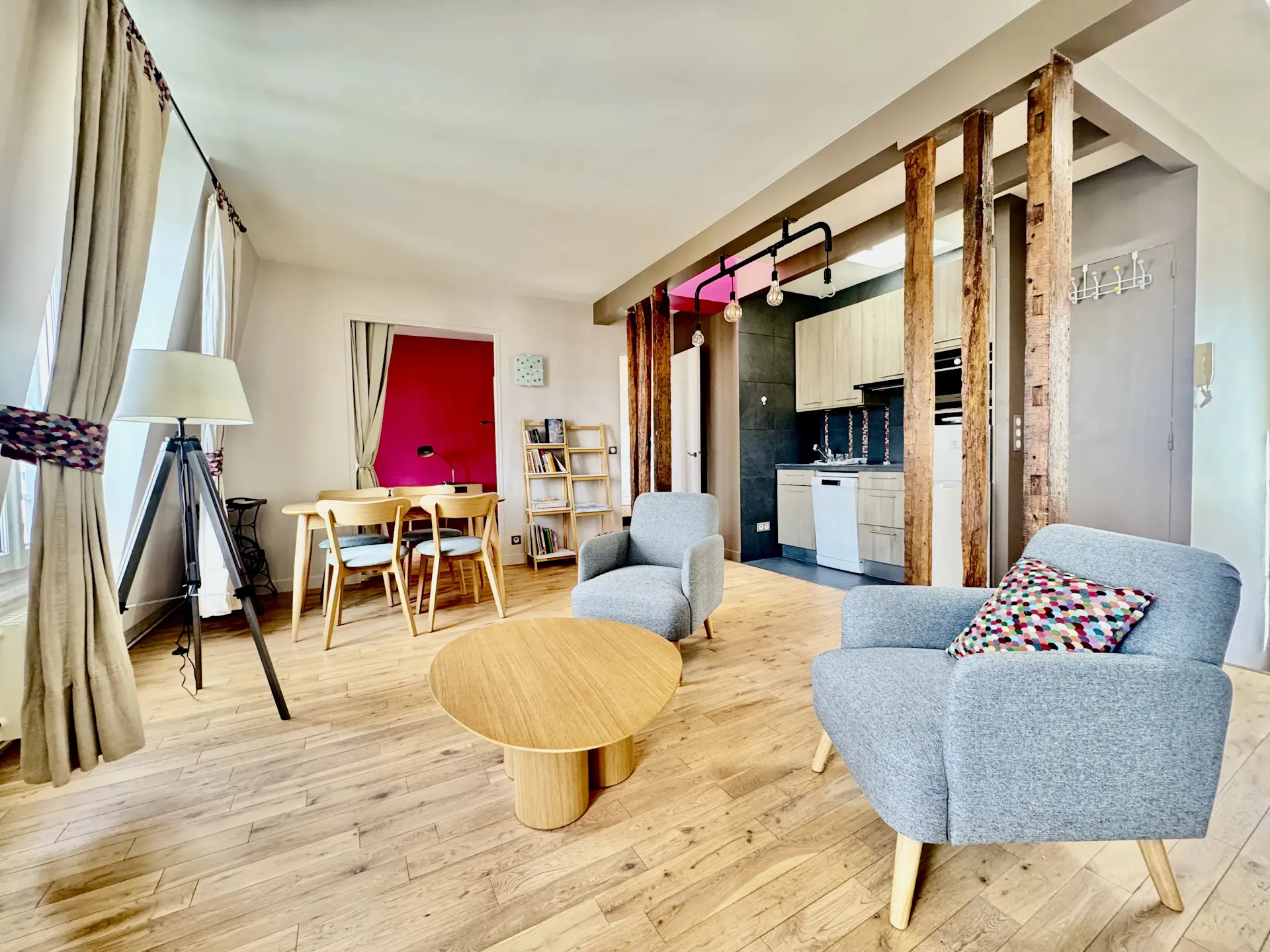 Room Rue de Brissac in Paris