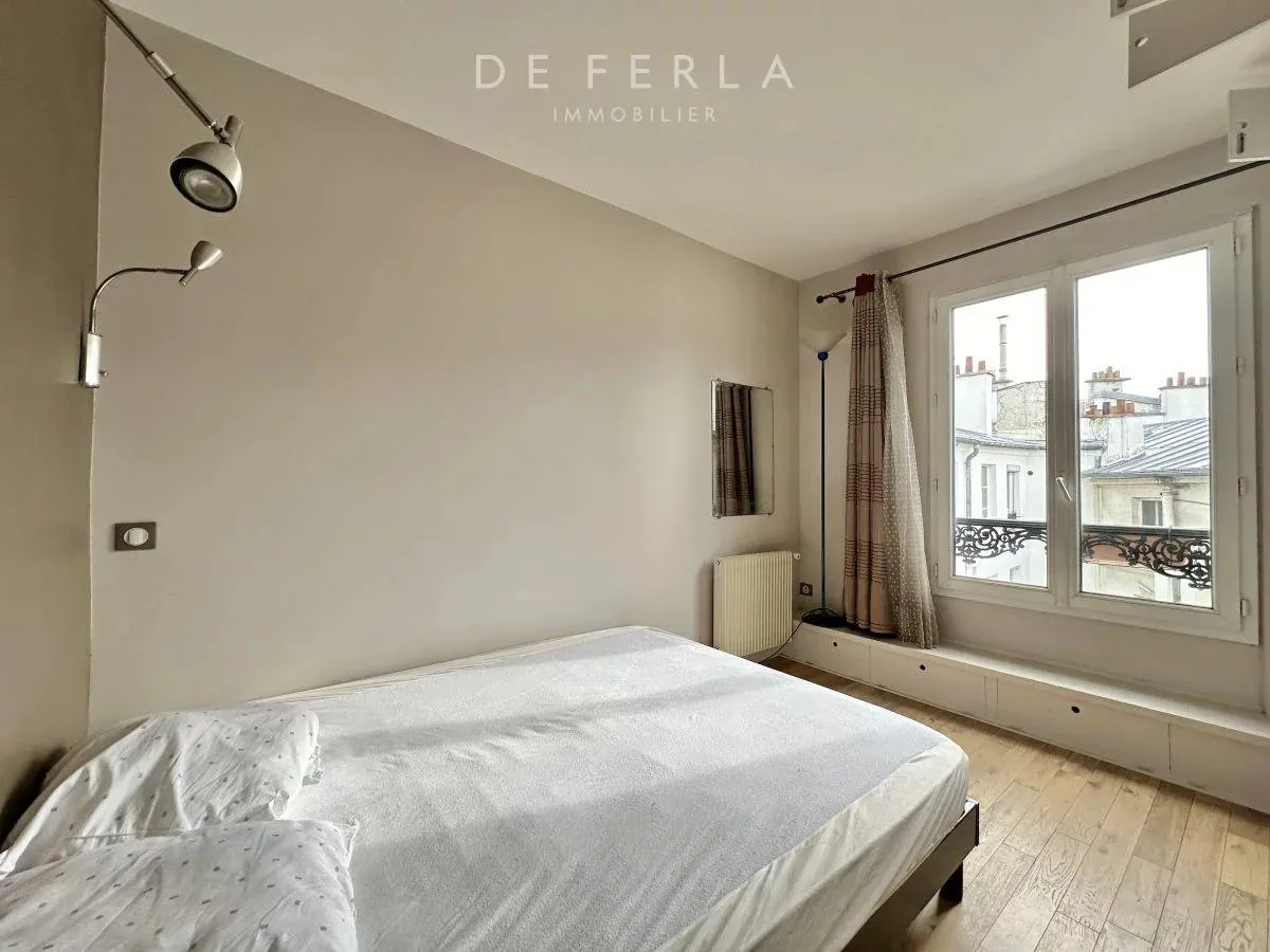 Room Rue de Brissac in Paris