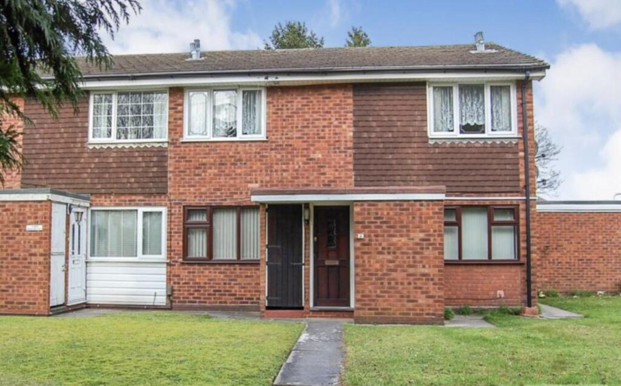 Flat Greenly Road in Wolverhampton