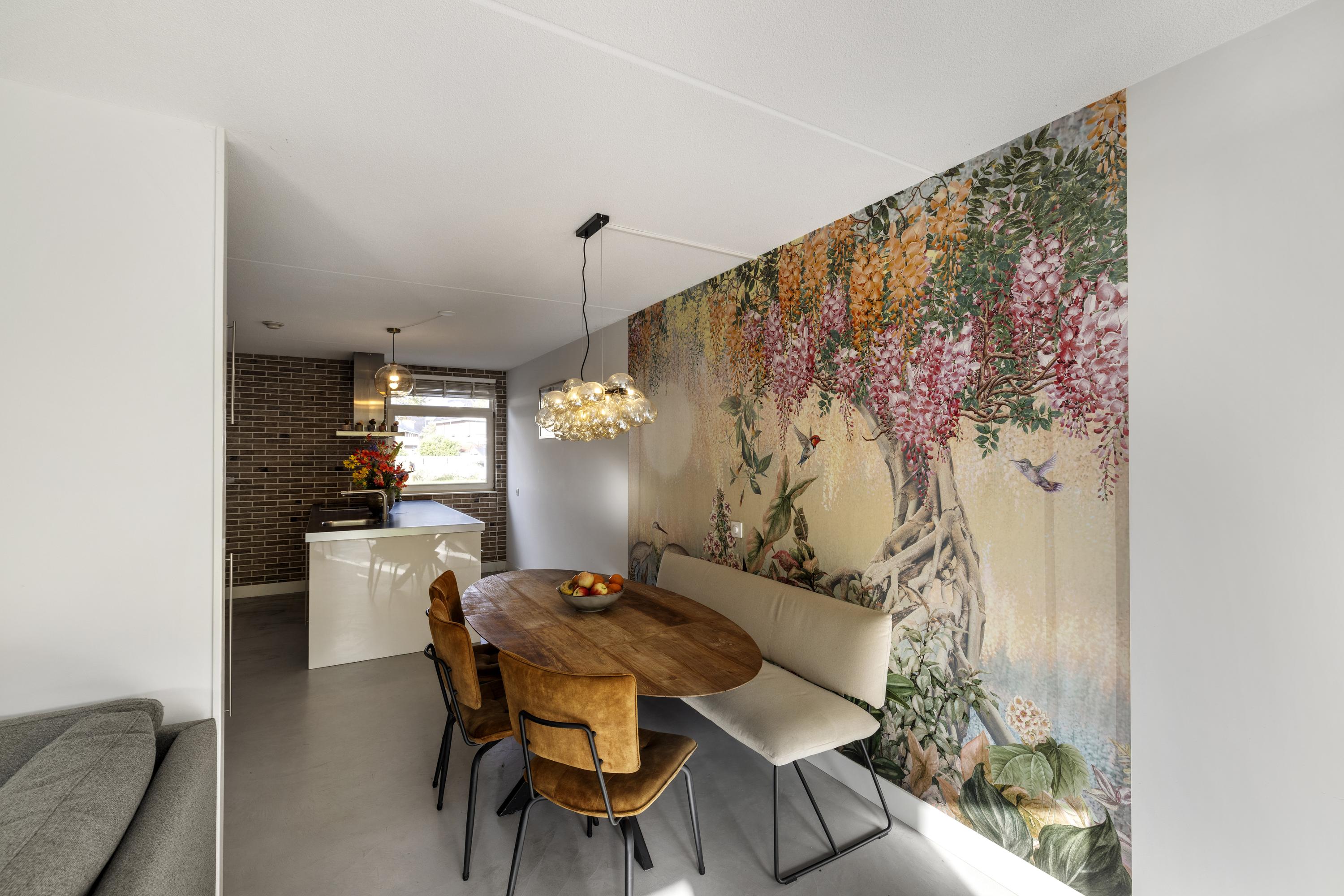 Tussenwoning te koop: Laan van Broekpolder 268, Beverwijk