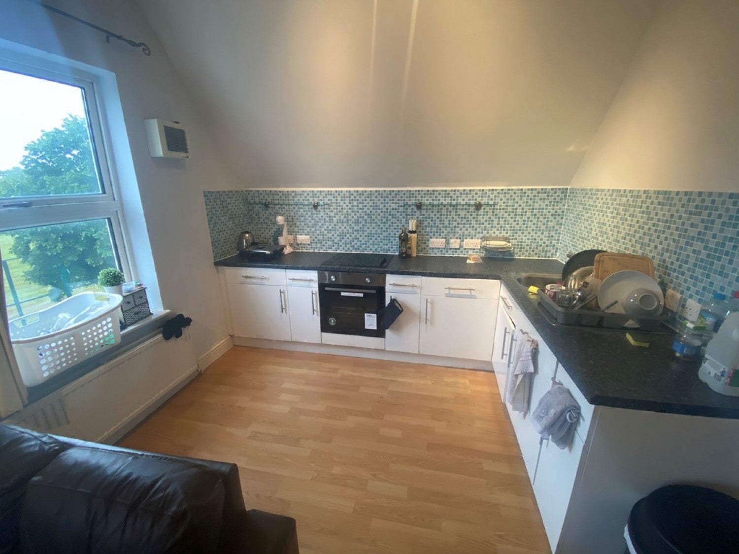Flat Woodbridge Road in Guildford