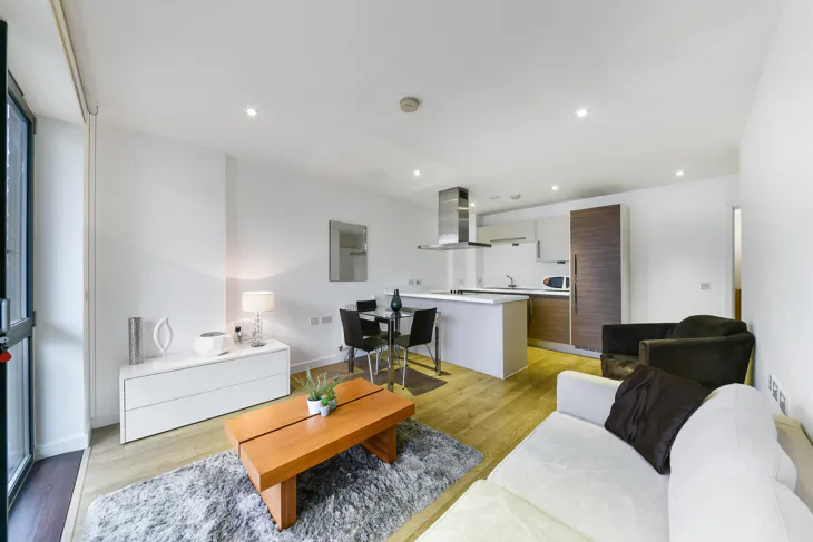 Flat Upper North Street in Greater London