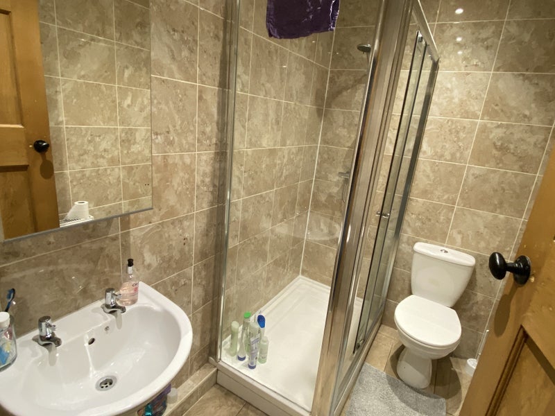 Room Fitzwarren Street in Salford