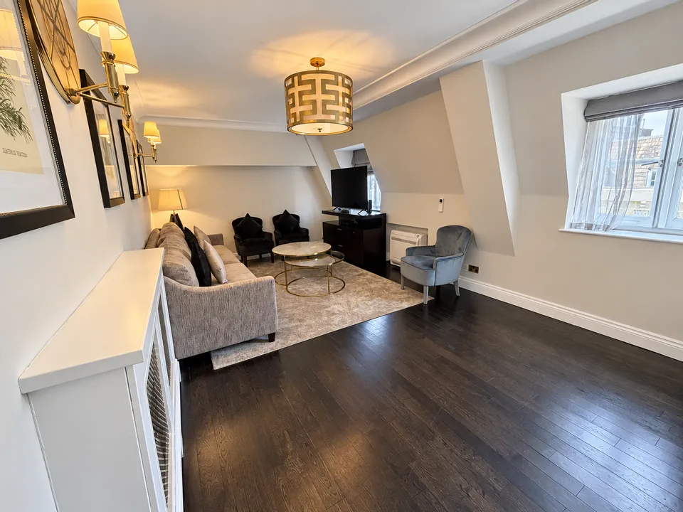 Flat Prince of Wales Terrace in Greater London