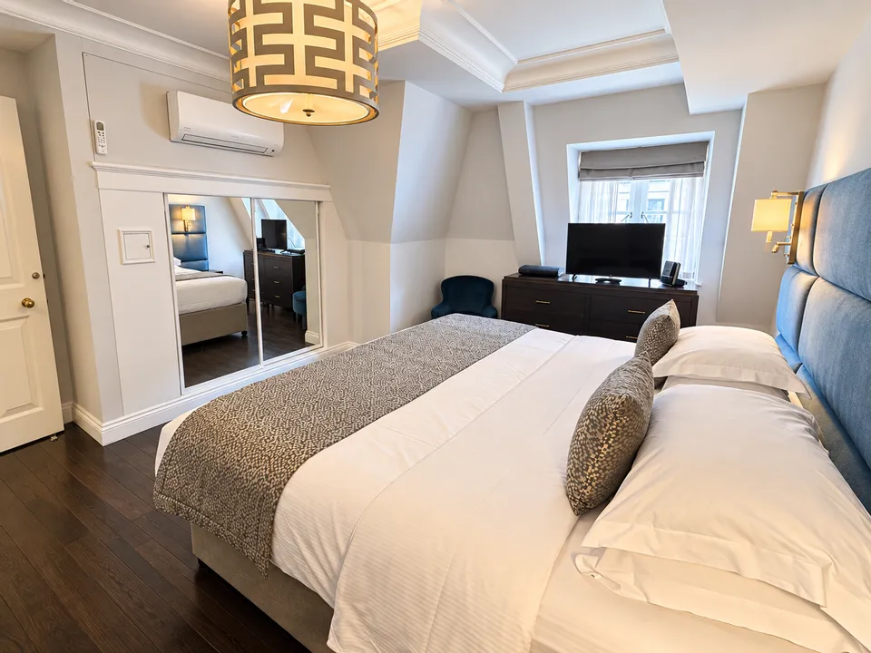 Flat Prince of Wales Terrace in Greater London
