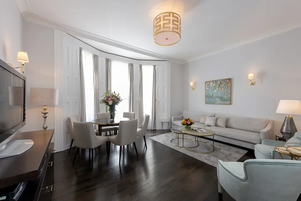Flat Prince of Wales Terrace in Greater London
