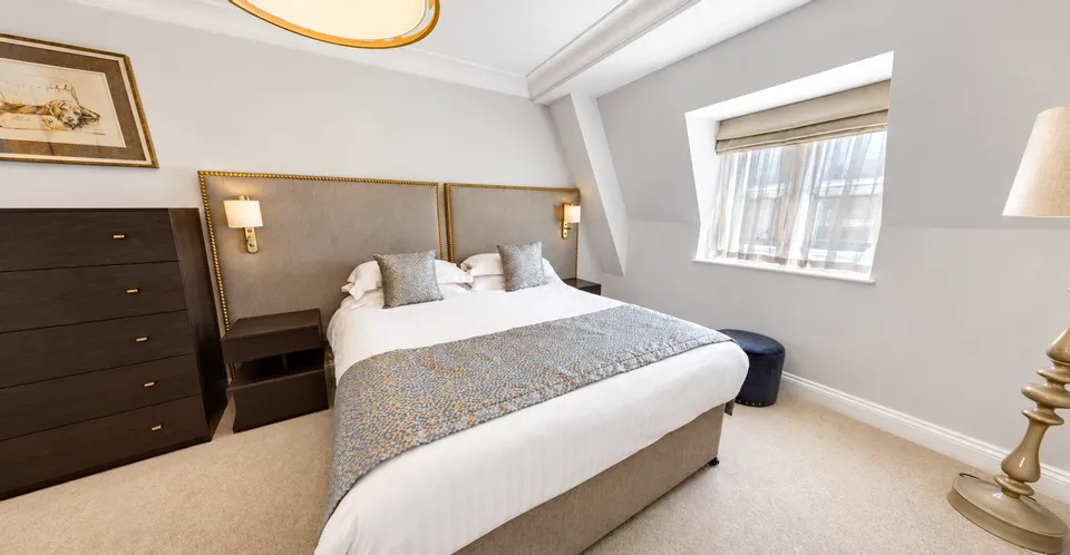 Flat Prince of Wales Terrace in Greater London