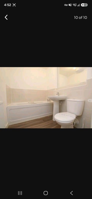 Room Springfield Gardens in Glasgow