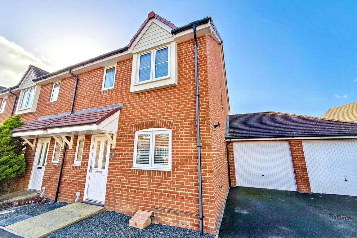 House Thompson Grove in Arun