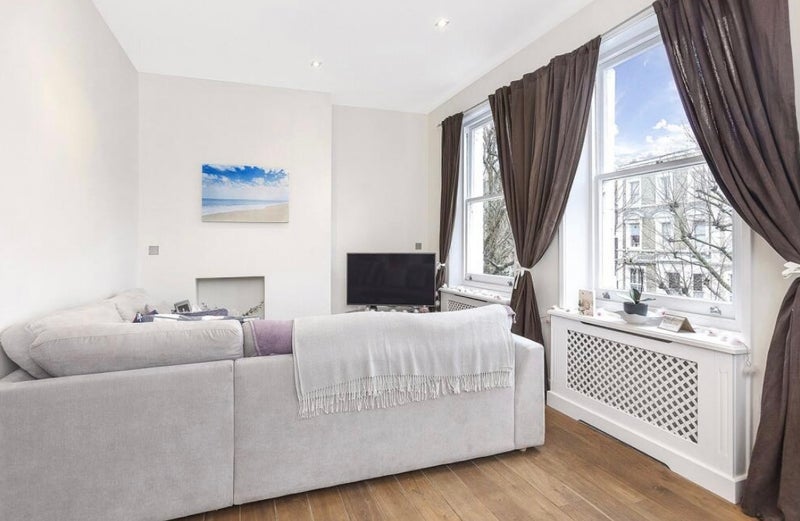 Flat Philbeach Gardens in Greater London