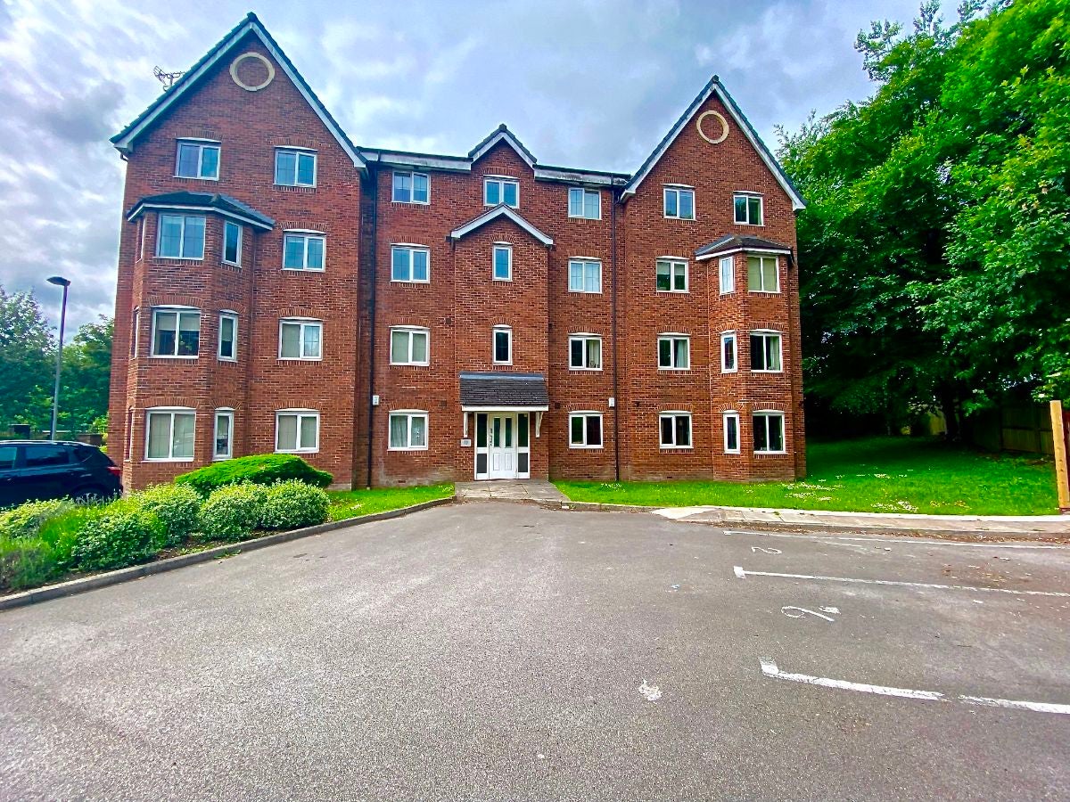 Flat Kingfisher Drive in Wombwell