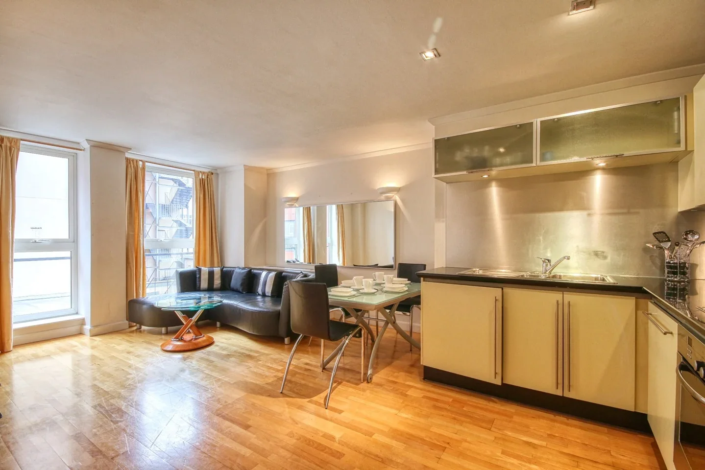 Flat High Holborn in Greater London