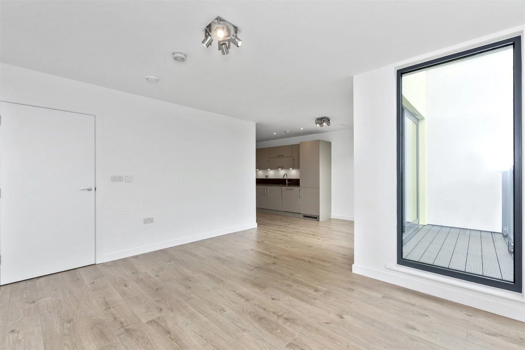 Flat Rotherhithe New Road in Greater London
