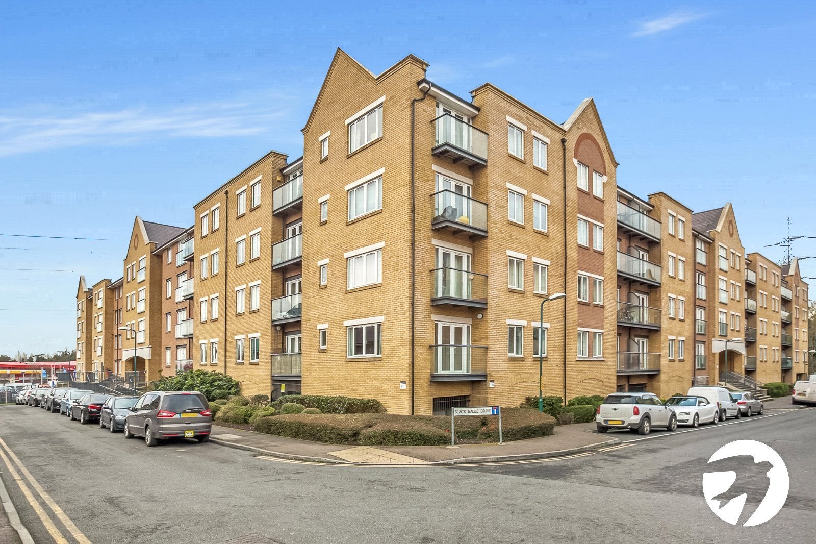 Flat Robinson Way in Dartford