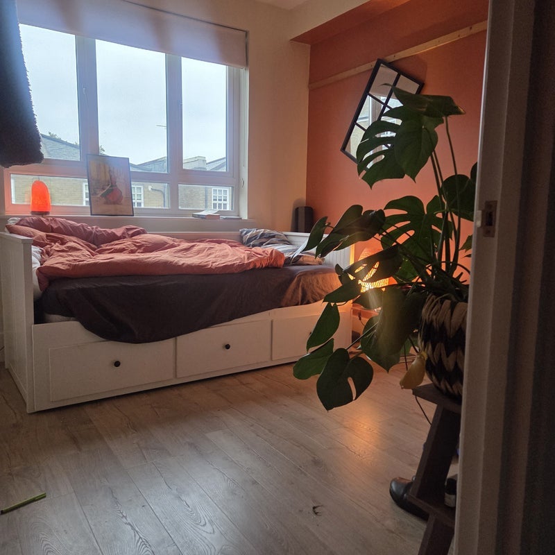 Room Middleton Road in Greater London