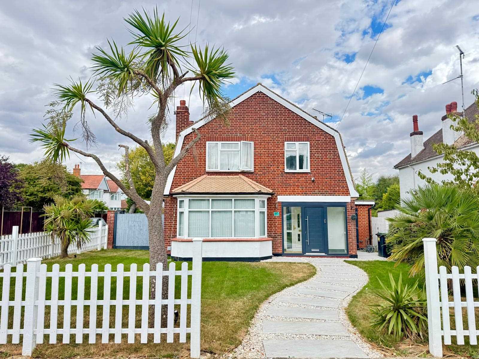 House Woodside in Southend-on-Sea