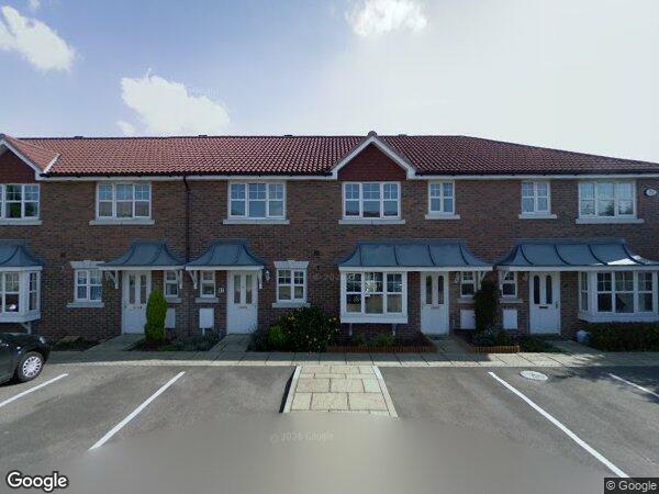 Room Dewlands Avenue in Dartford