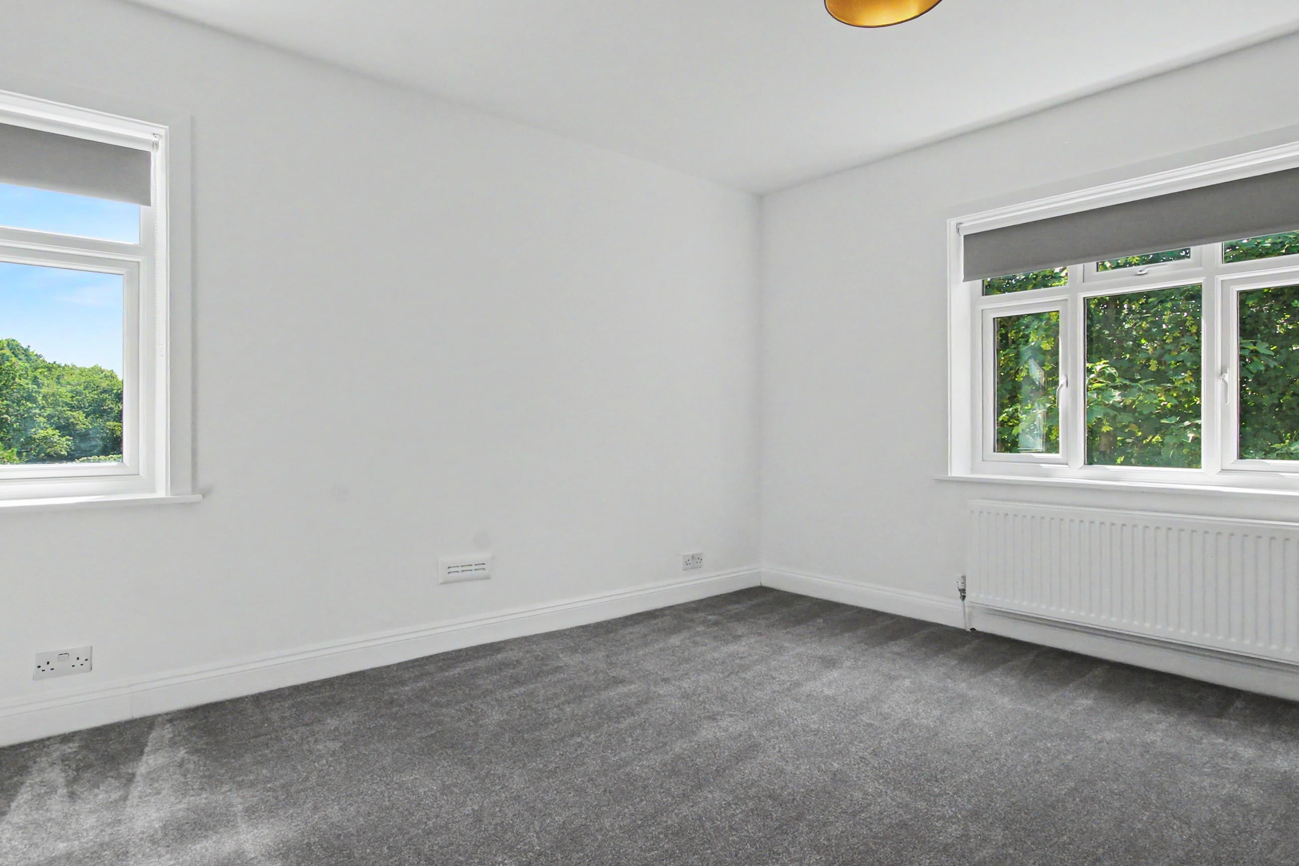 Flat Graham Road in Greater London