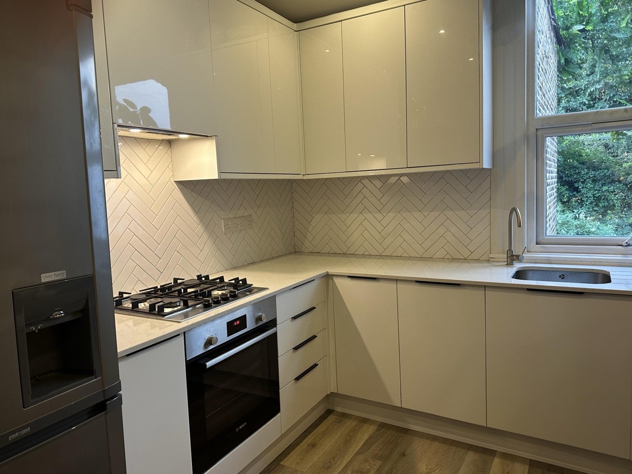 Flat Summerley Street in Greater London