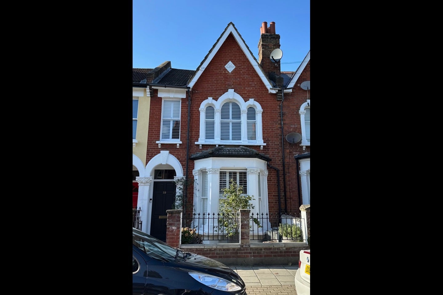 Flat Summerley Street in Greater London