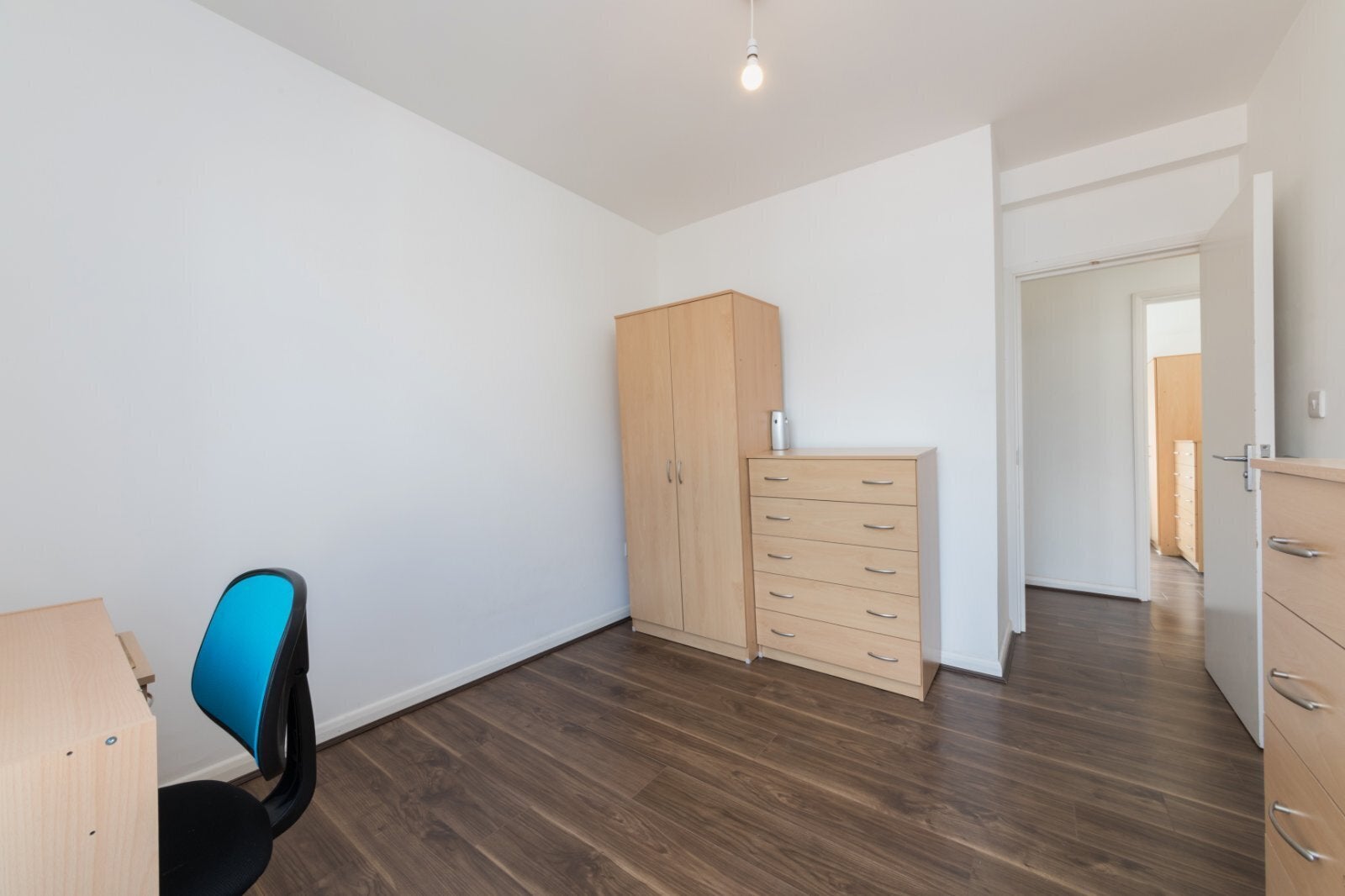 Flat Lyme Terrace in Greater London