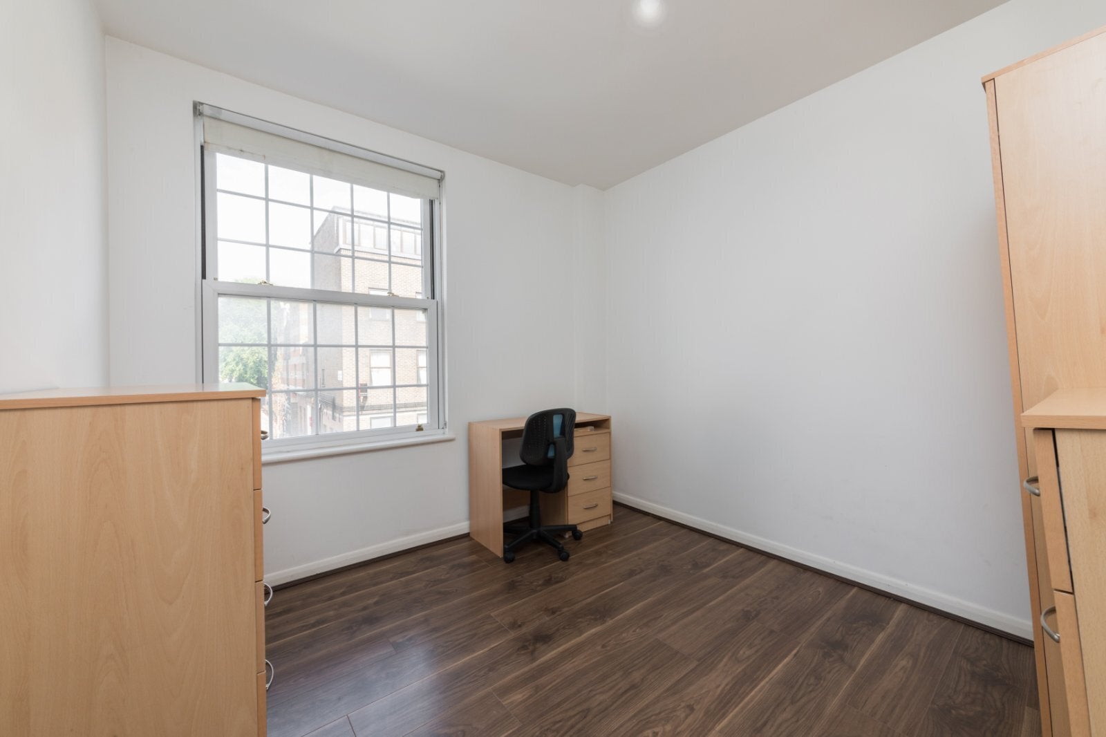 Flat Lyme Terrace in Greater London