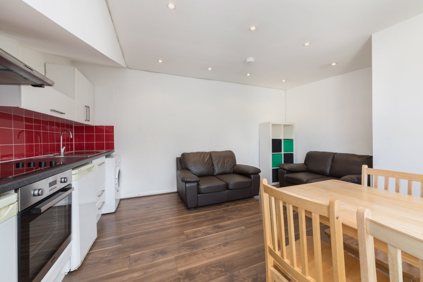 Flat Lyme Terrace in Greater London