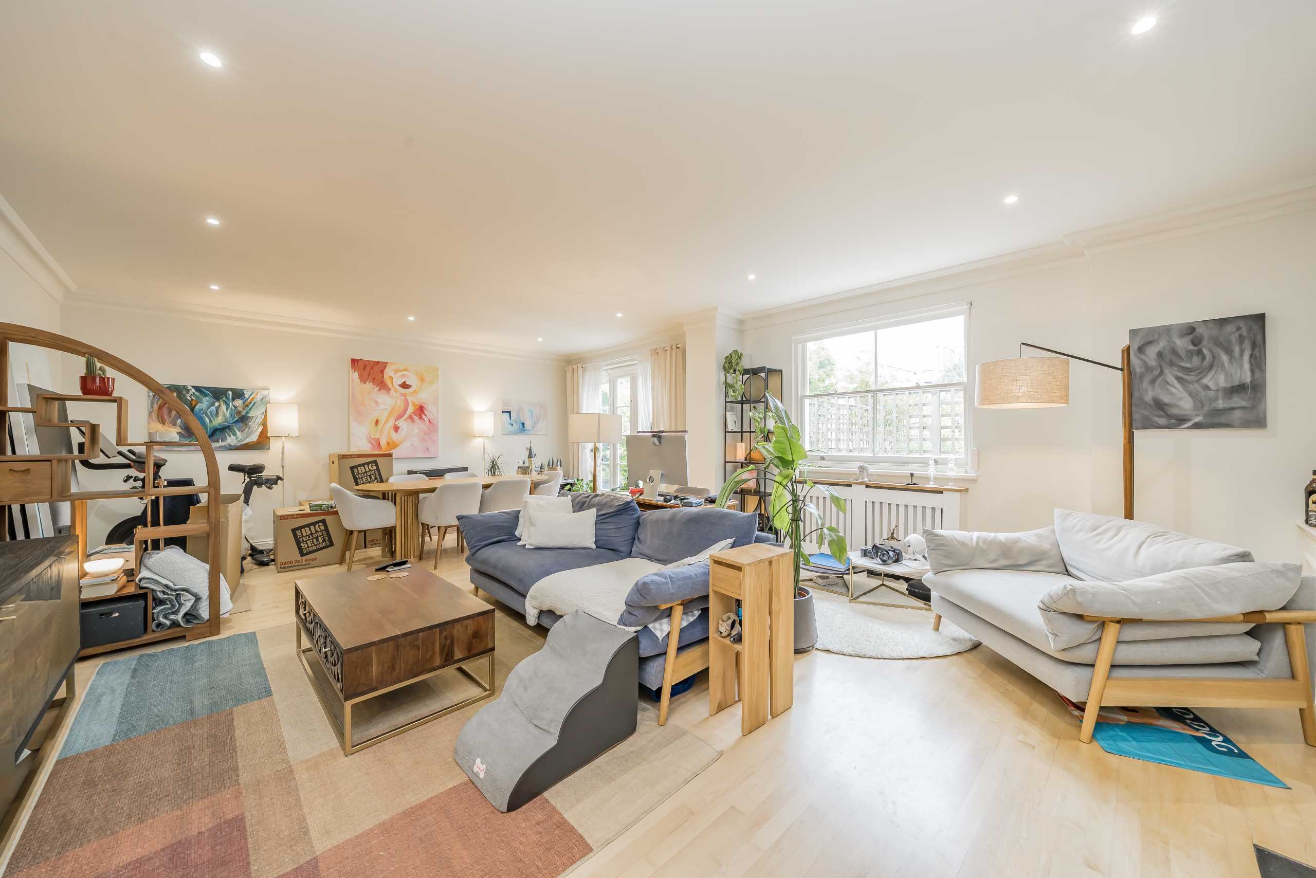 Flat Queensmill Road in Greater London