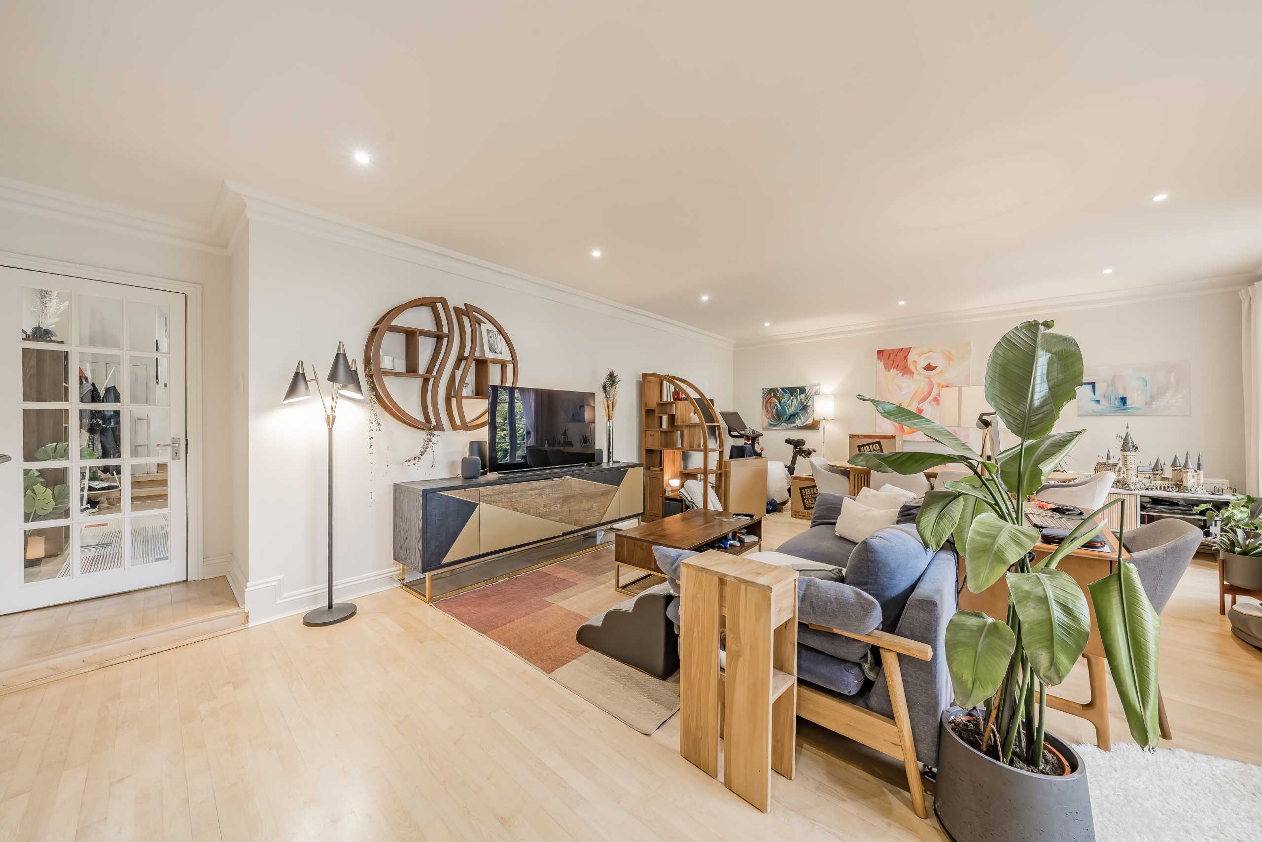 Flat Queensmill Road in Greater London
