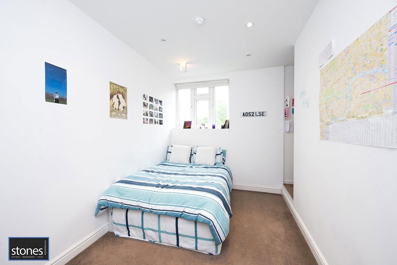 Flat Islip Street in Greater London
