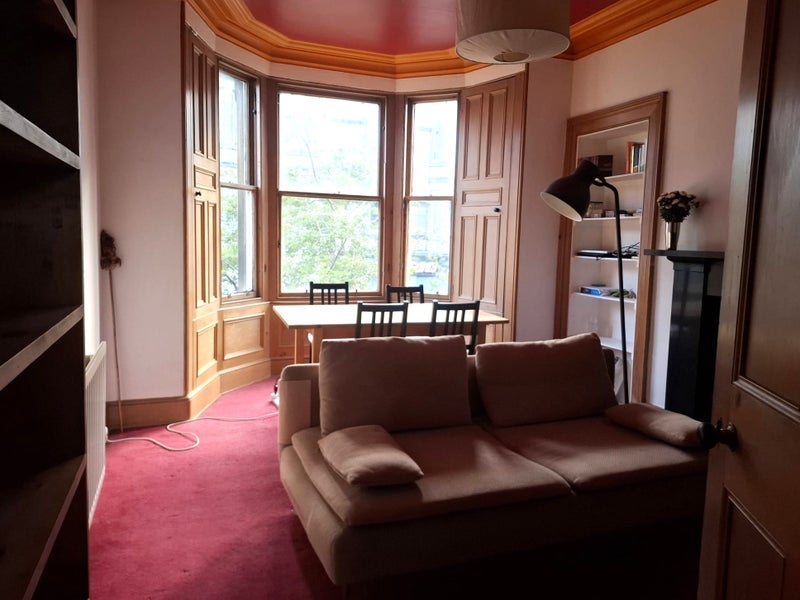 Flat Restalrig Road in City of Edinburgh
