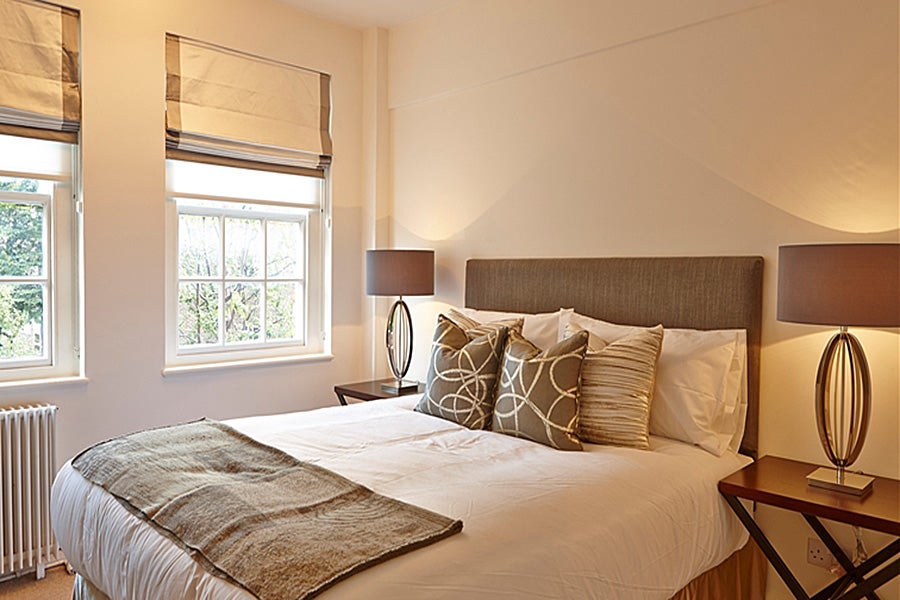 Flat Pelham Crescent in Greater London