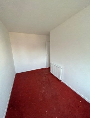 Flat Thorogood Gardens in Greater London