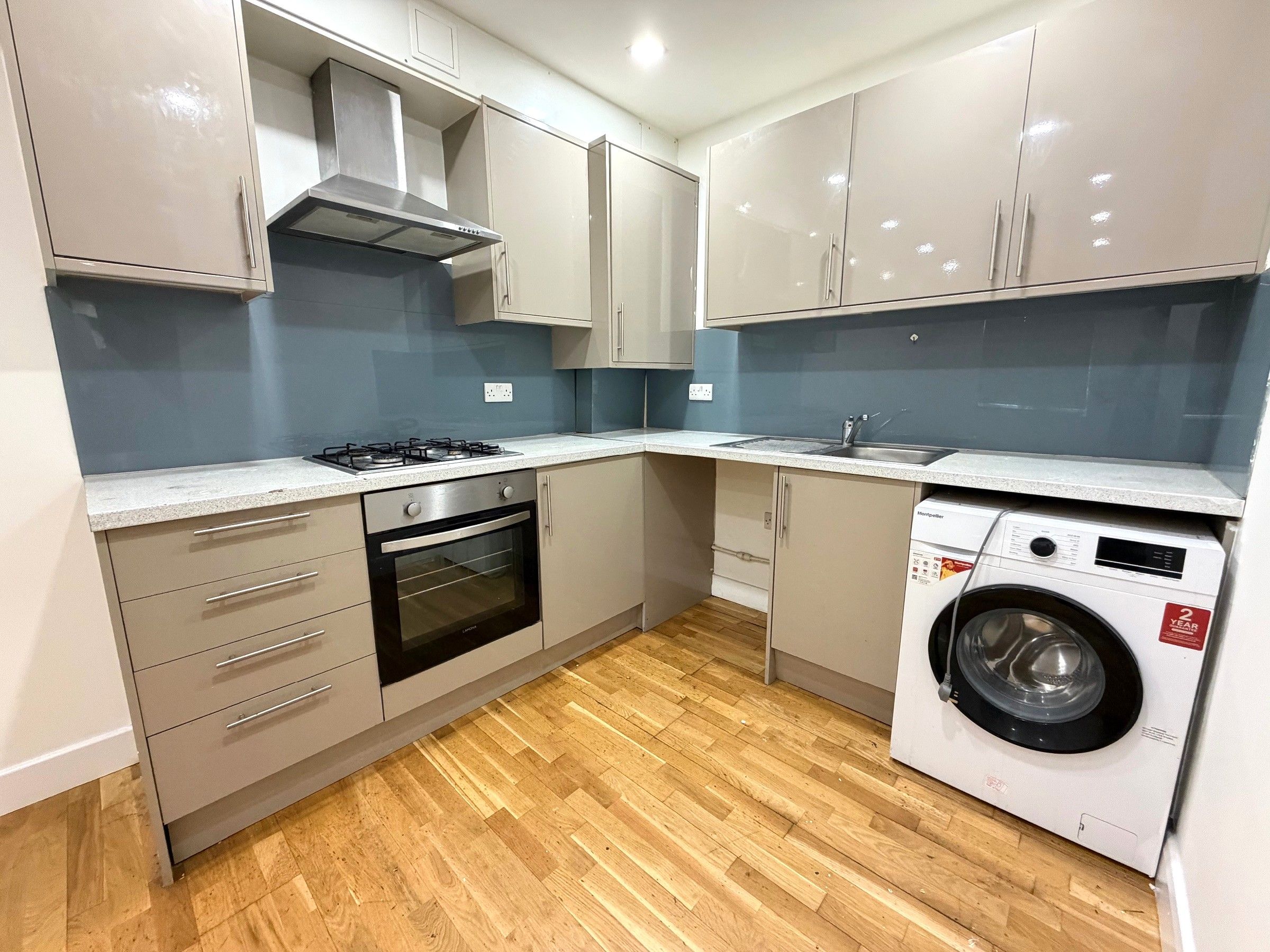 Flat Turners Hill in Cheshunt