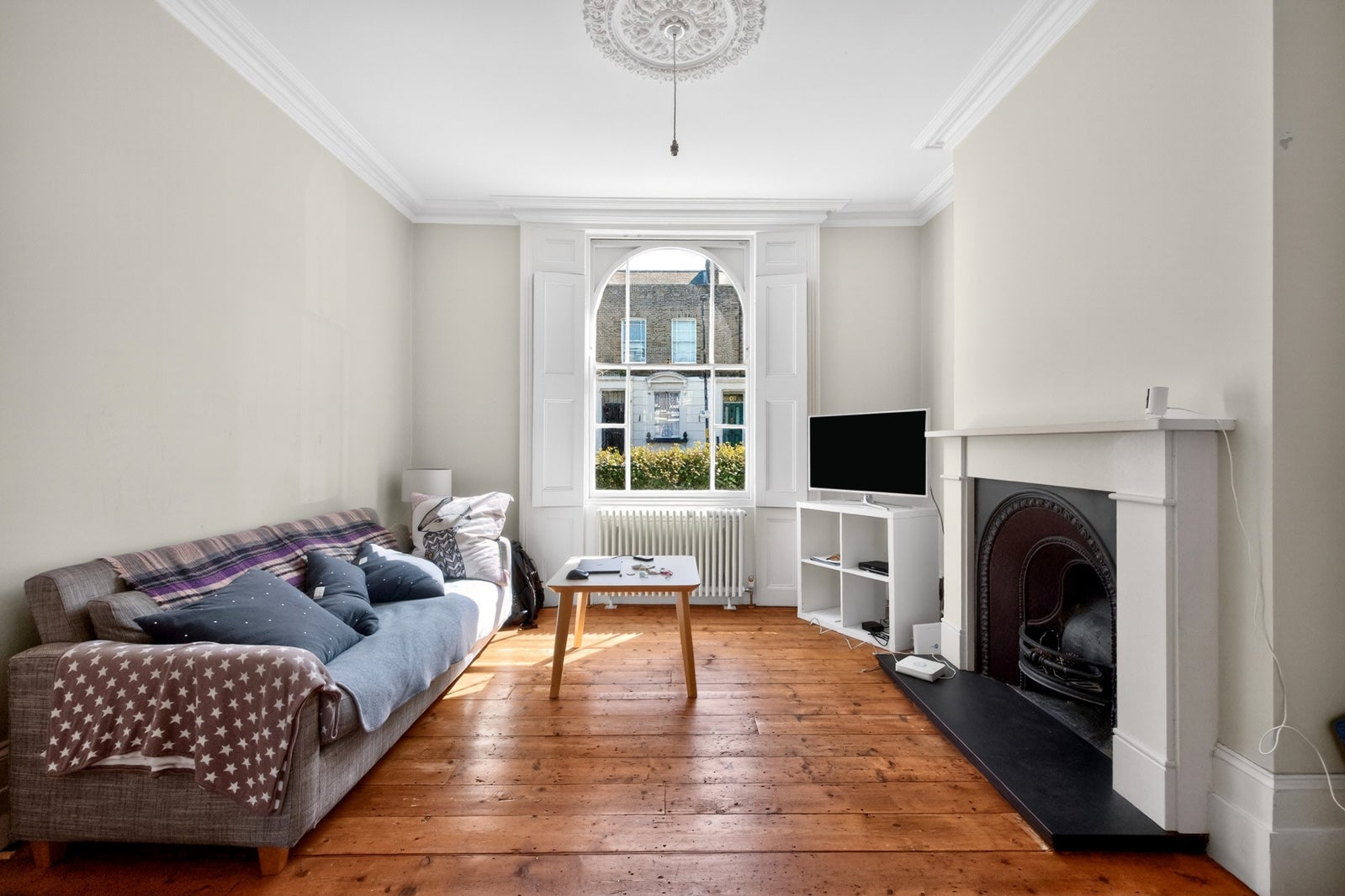 House Lorrimore Road in Greater London