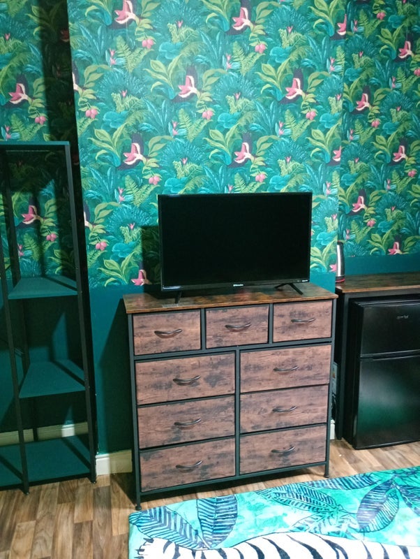 Room Oxhill Road in Birmingham