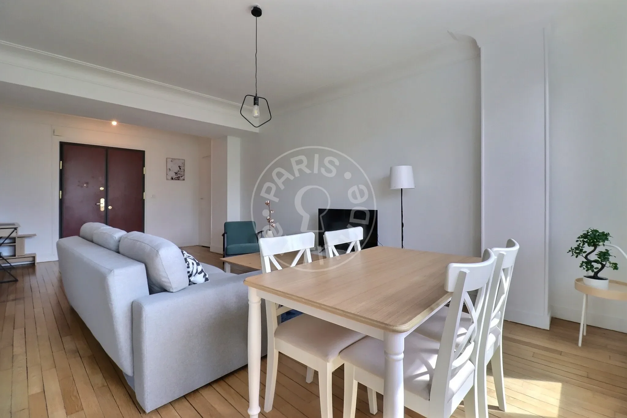 Appartement Rue Biot à Paris