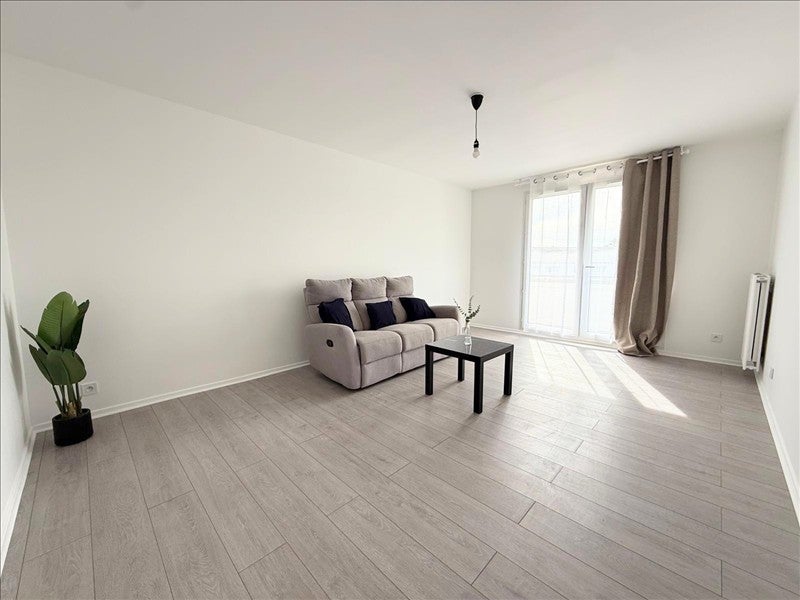 Appartement Allée Boissy d'Anglas à Évry