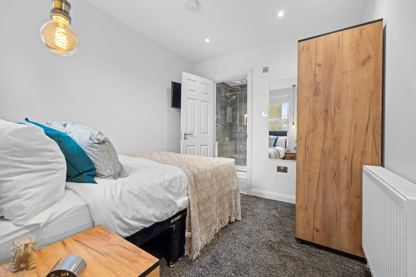 Room Rochester Street in Chatham