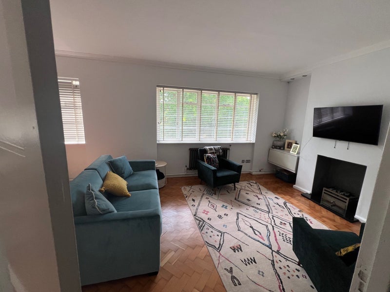 Room West Hill Court in Greater London