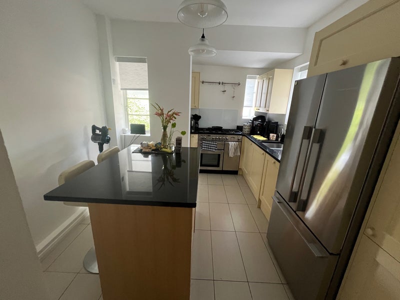 Room West Hill Court in Greater London