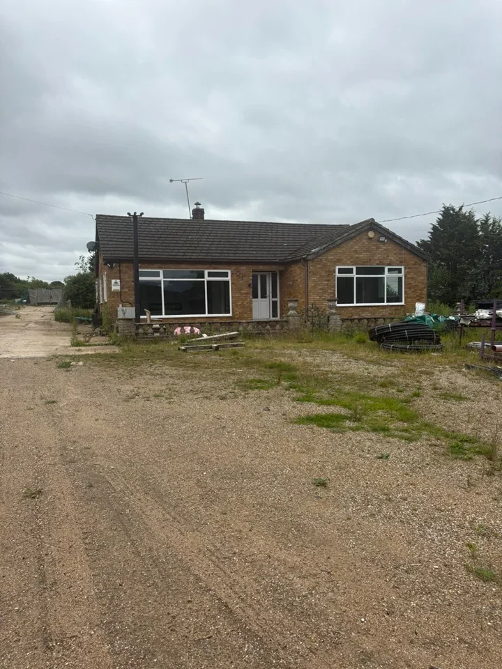 House Southend Arterial Road in Brentwood