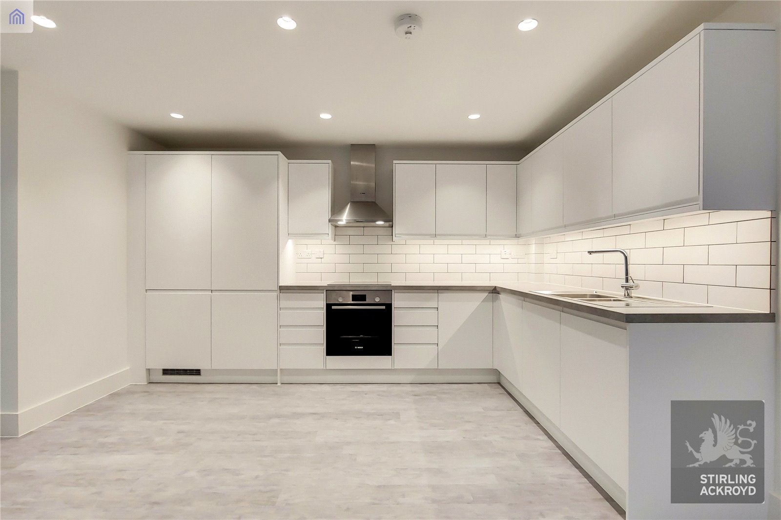 Flat Long Street in Greater London