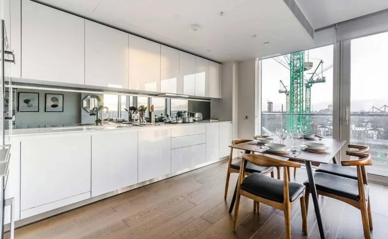 Flat Seagrave Road in Greater London