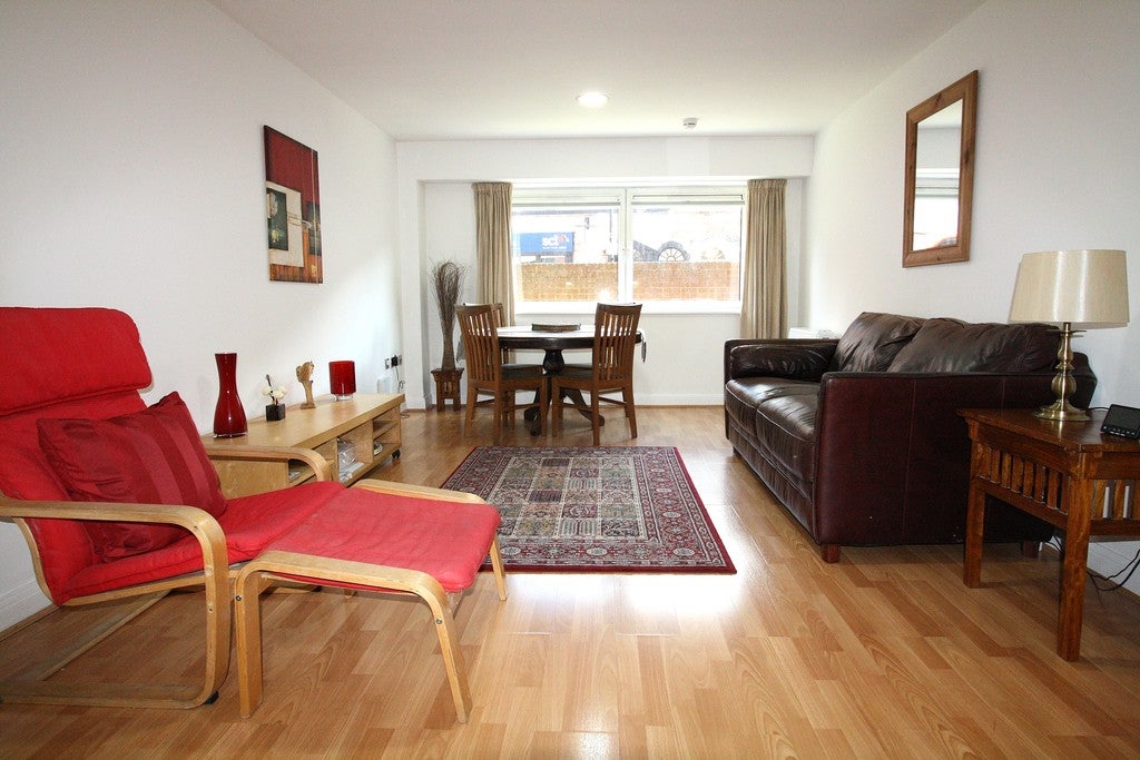 Flat Westfield Terrace in Sheffield